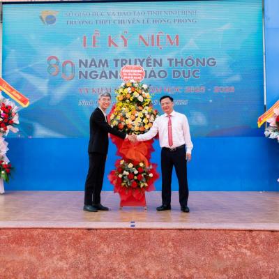 Khai giảng năm học mới - niềm tin và hi vọng từ mái trường chuyên Lê Hồng Phong